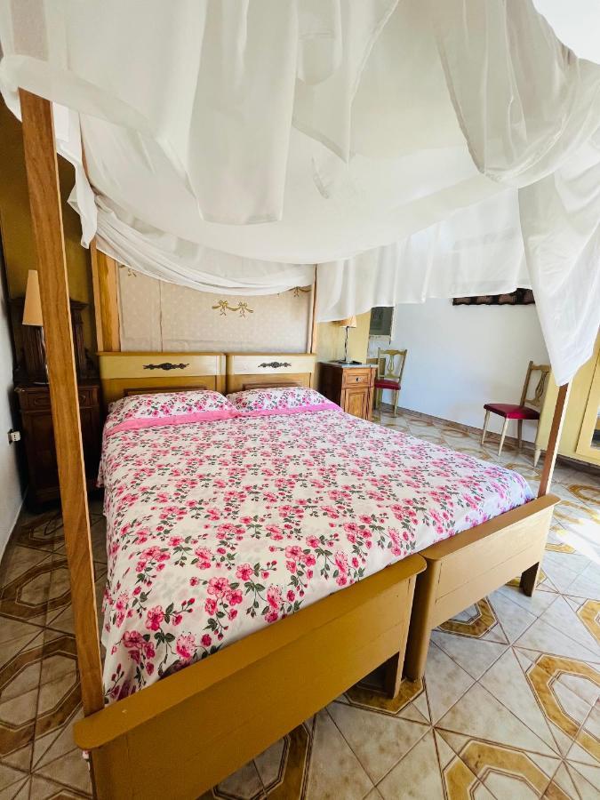 Big House Vicino Al Castello Apartment Rocca Imperiale Luaran gambar